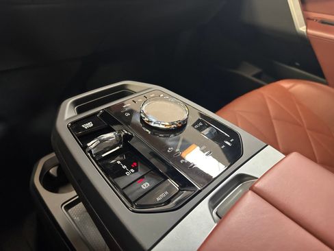 Used 2026 BMW iX xDrive60 AWD/4WD image 34