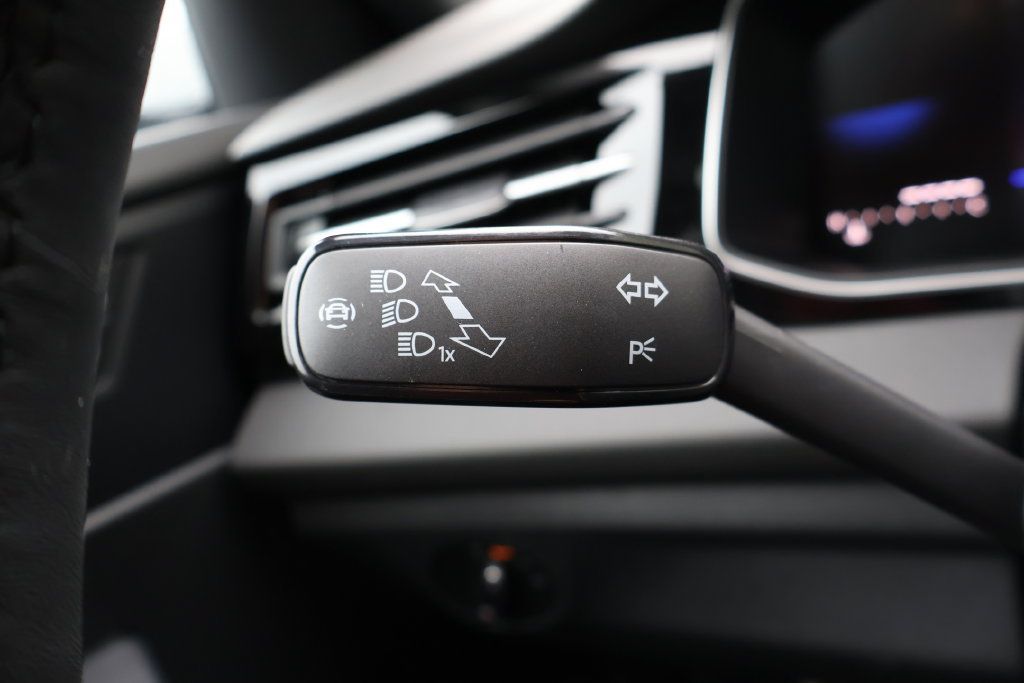 Used 2026 Volkswagen Jetta Sport FWD image 25