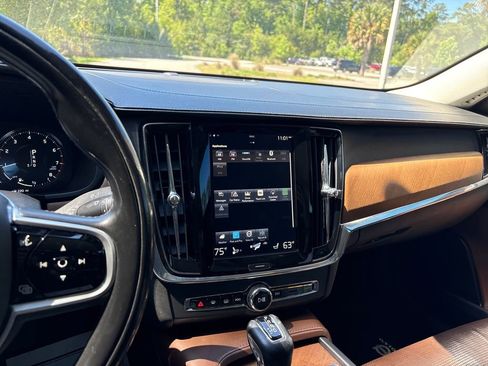 Used 2018 Volvo S90 T6 Inscription w/ Convenience Package AWD/4WD image 42