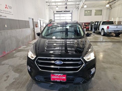 Used 2017 Ford Escape Titanium image 8