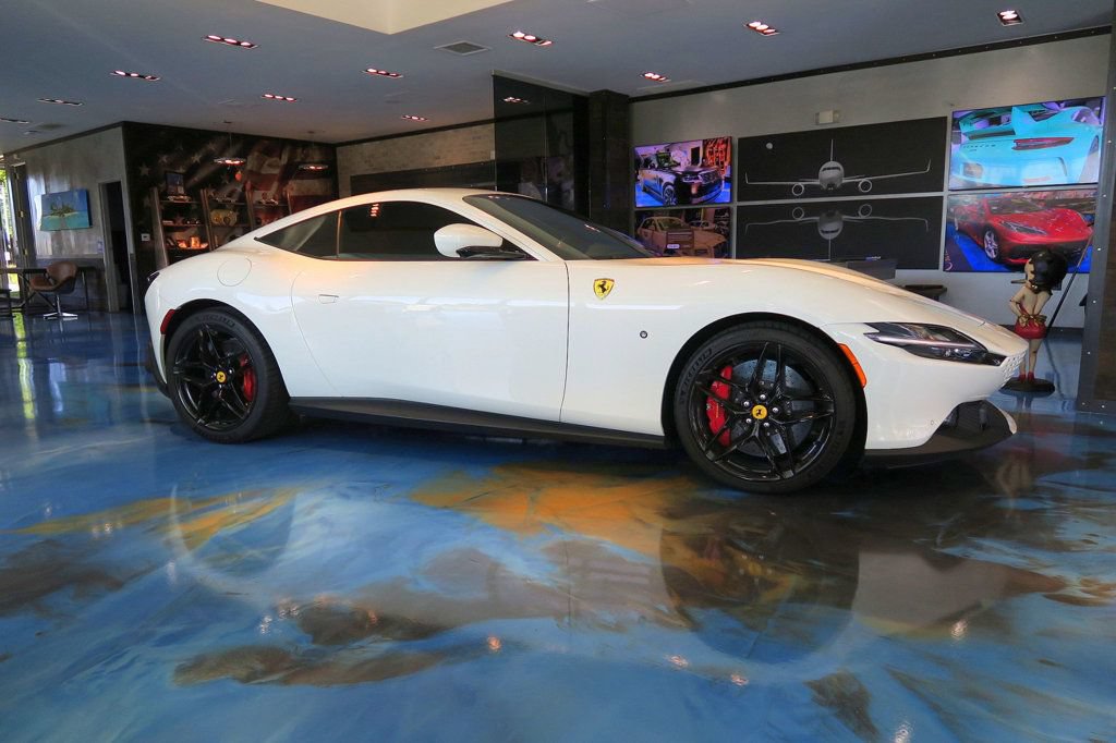 Used 2023 Ferrari Roma RWD image 12