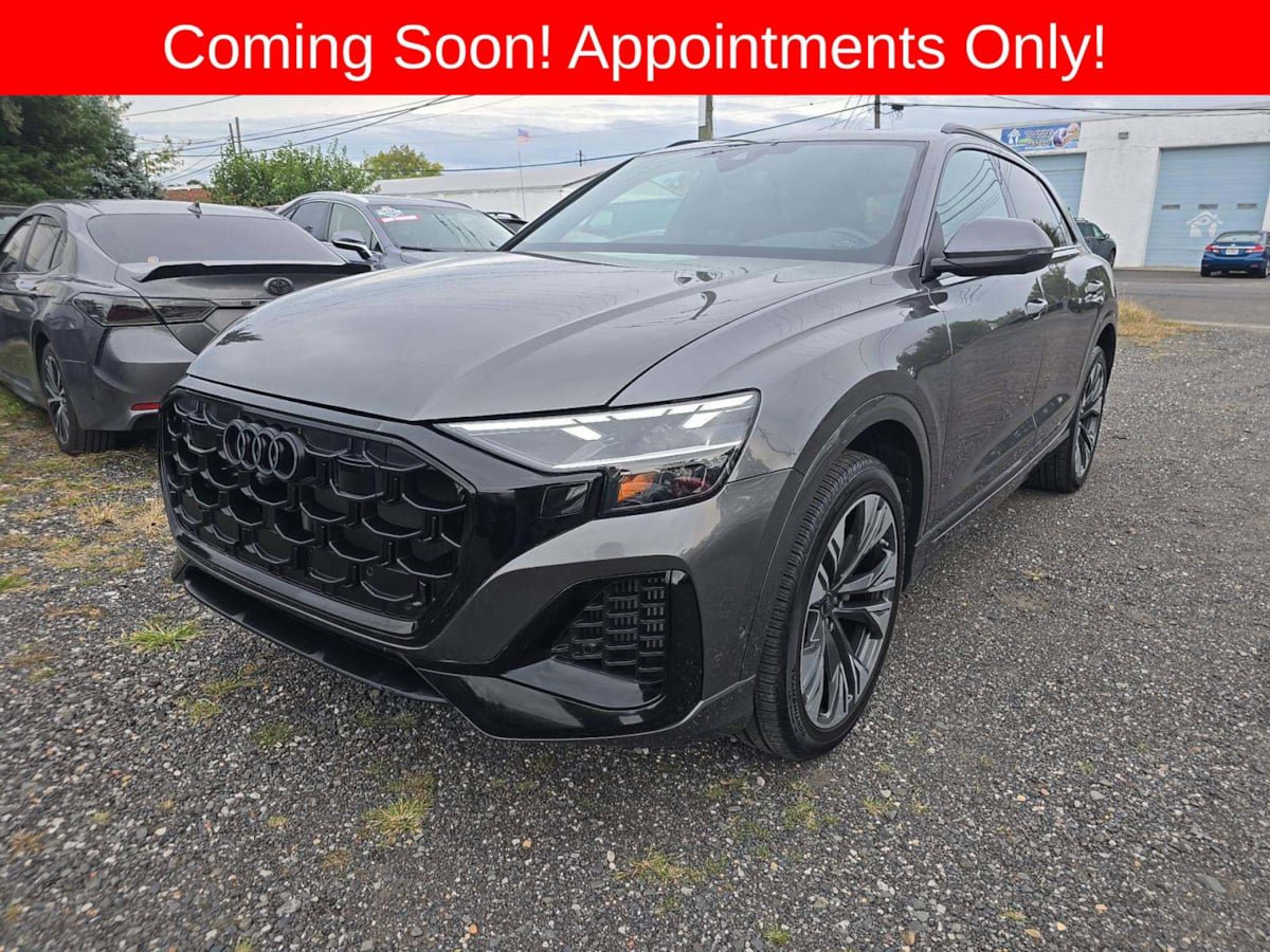 Used 2025 Audi Q8 Premium w/ Black Optic Package AWD/4WD image 1