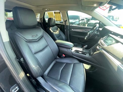 Used 2018 Cadillac XT5 Luxury AWD/4WD image 28