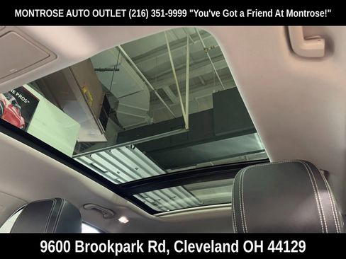 Used 2018 Jaguar F-PACE R-Sport image 29