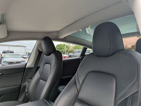 Used 2023 Tesla Model 3 Standard Range image 20