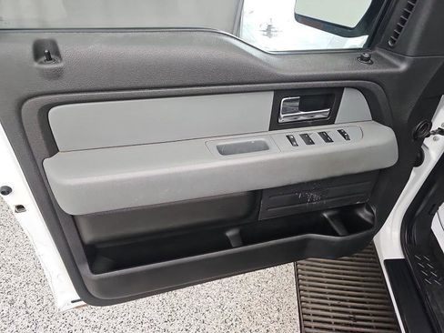 Used 2014 Ford F150 XLT image 25