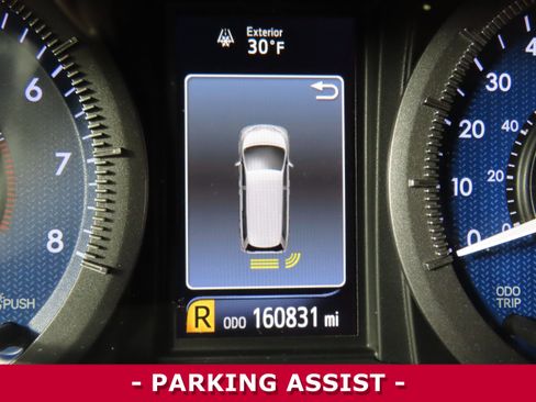 Used 2015 Toyota Sienna Limited image 19