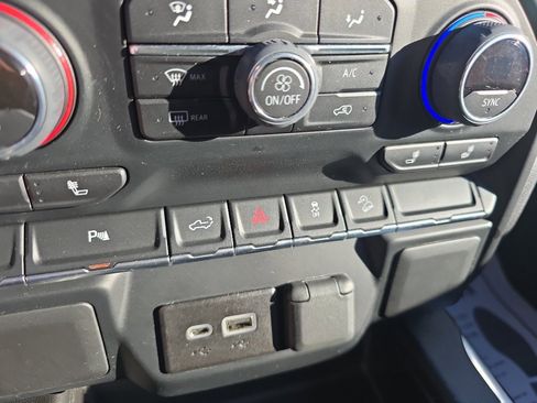 Used 2022 Chevrolet Silverado 1500 LT Trail Boss w/ Safety Package image 26