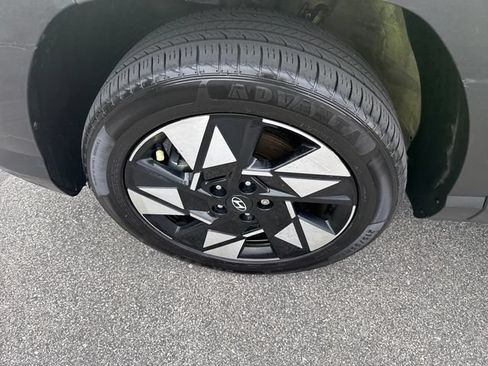 Certified 2024 Hyundai Kona SEL AWD/4WD image 38