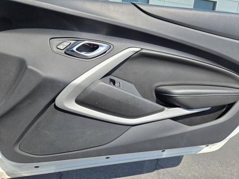 Used 2020 Chevrolet Camaro LT RWD image 28
