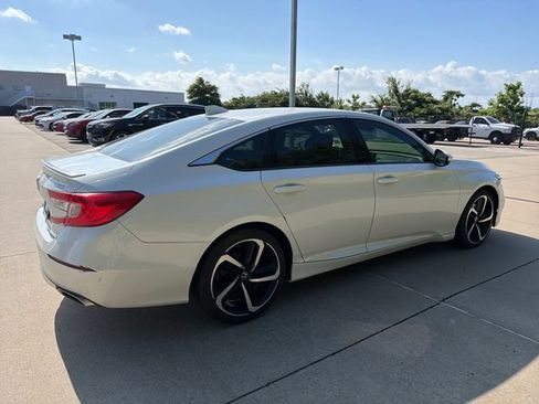 Used 2020 Honda Accord Sport image 5