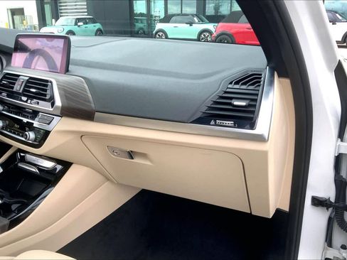 Used 2019 BMW X3 xDrive30i w/ Premium Package image 18