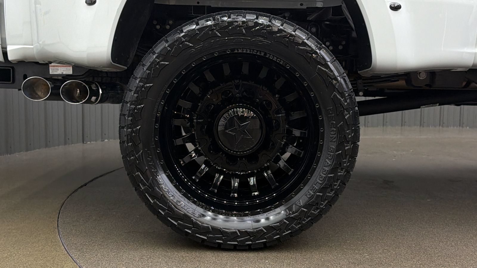 Used 2026 Ford F450 Platinum w/ FX4 Off-Road Package AWD/4WD image 11