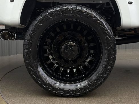 Used 2026 Ford F450 Platinum w/ FX4 Off-Road Package AWD/4WD image 11