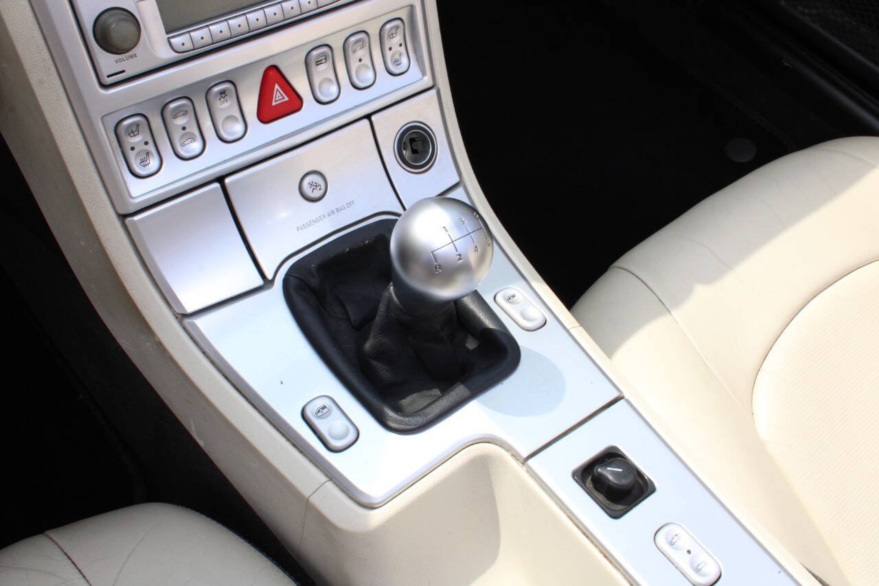 Used 2005 Chrysler Crossfire Limited RWD image 16