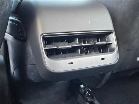 Used 2023 Tesla Model 3 Standard Range RWD image 18