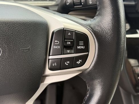 Used 2021 Ford Explorer Limited w/ Equipment Group 301A RWD image 33
