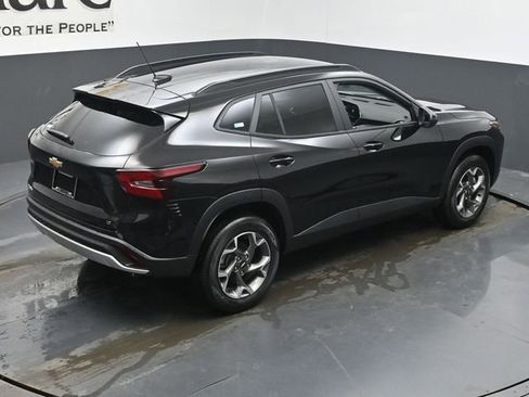 New 2026 Chevrolet Trax LT w/ Driver Confidence Package image 18