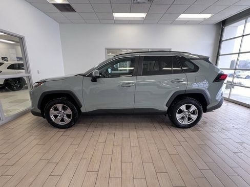 Used 2022 Toyota RAV4 XLE image 13