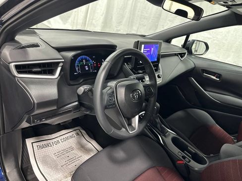 Used 2026 Toyota Corolla SE FWD image 15