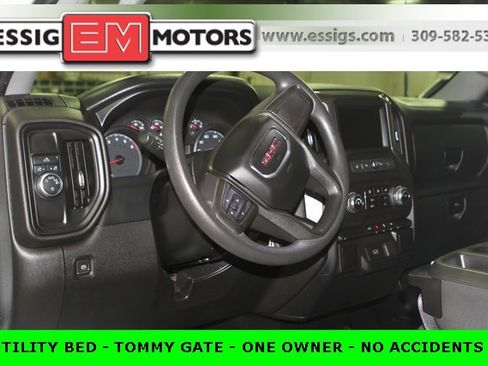 Used 2020 GMC Sierra 2500 2WD Regular Cab w/ Convenience Package image 18
