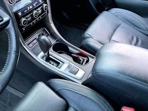 Used 2019 Subaru Ascent Limited w/ Popular Package #3 image 16