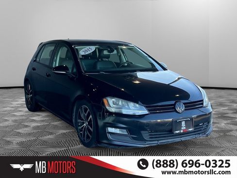 Used 2015 Volkswagen Golf S image 1