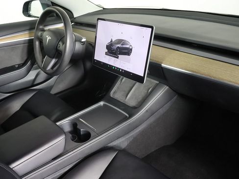 Used 2023 Tesla Model 3 Standard Range RWD image 31