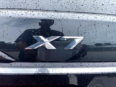 Used 2023 BMW X7 xDrive40i w/ Premium Package AWD/4WD image 31