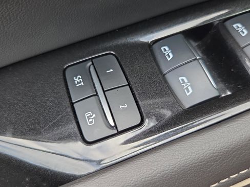 Used 2024 Cadillac Escalade Sport RWD image 28