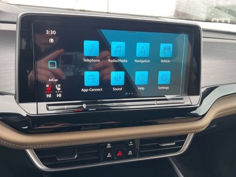 New 2026 Volkswagen Atlas Cross Sport SE AWD/4WD image 16