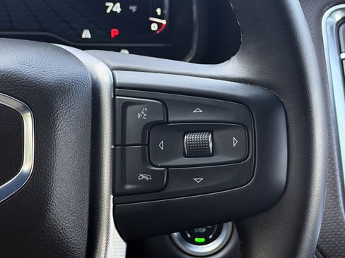 Used 2024 GMC Yukon XL SLT RWD image 19