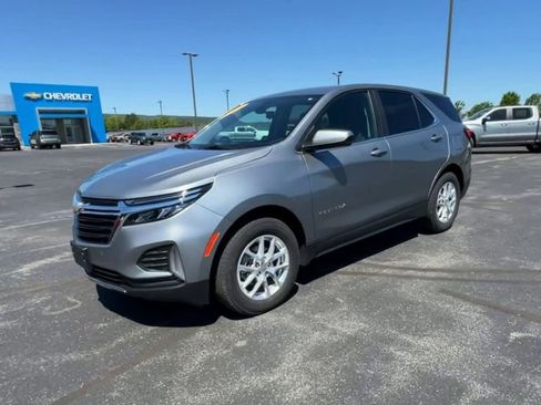 Used 2024 Chevrolet Equinox LT AWD/4WD image 4