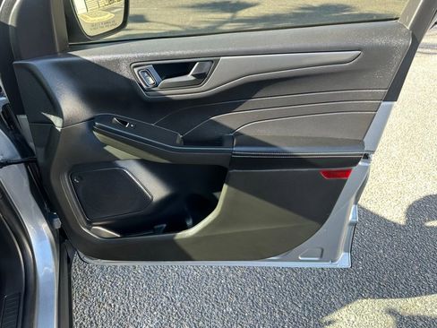 Certified 2024 Ford Escape Active FWD image 20