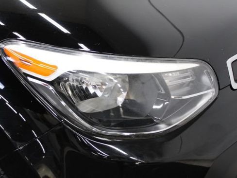 Used 2015 Kia Soul FWD image 25