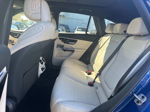 New 2026 Mercedes-Benz GLC 300 image 7