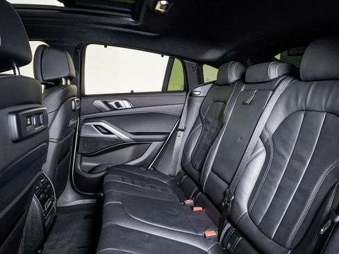 Used 2021 BMW X6 xDrive40i w/ M Sport Package image 17