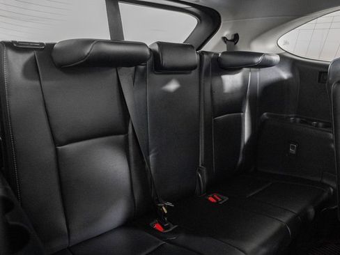 Used 2021 Toyota Highlander Platinum image 40