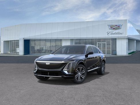 New 2026 Cadillac Lyriq Luxury image 8