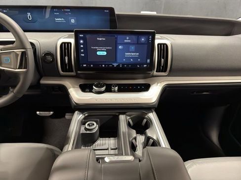 New 2026 Ford Expedition Active image 11