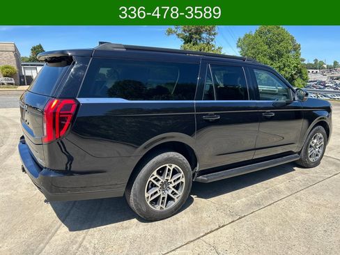 Used 2025 Ford Expedition Max Active AWD/4WD image 5