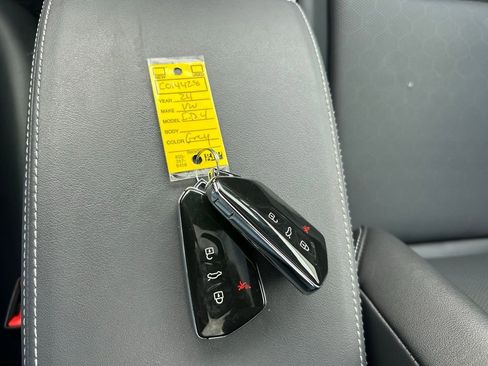 Used 2024 Volkswagen ID.4 S image 48