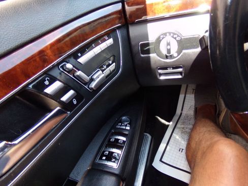 Used 2013 Mercedes-Benz S 550 4MATIC image 60