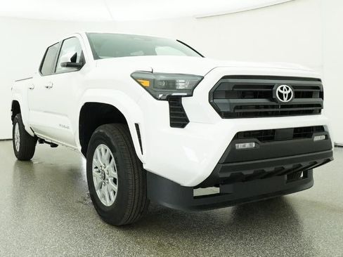 New 2026 Toyota Tacoma SR5 RWD image 30