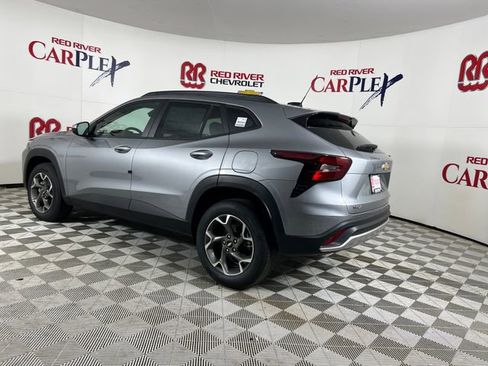 New 2026 Chevrolet Trax LT w/ Driver Confidence Package image 5