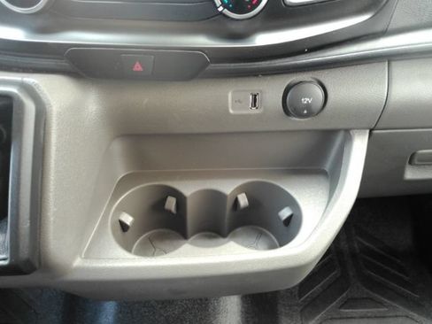 Used 2025 Ford Transit 250 148 Medium Roof RWD image 30