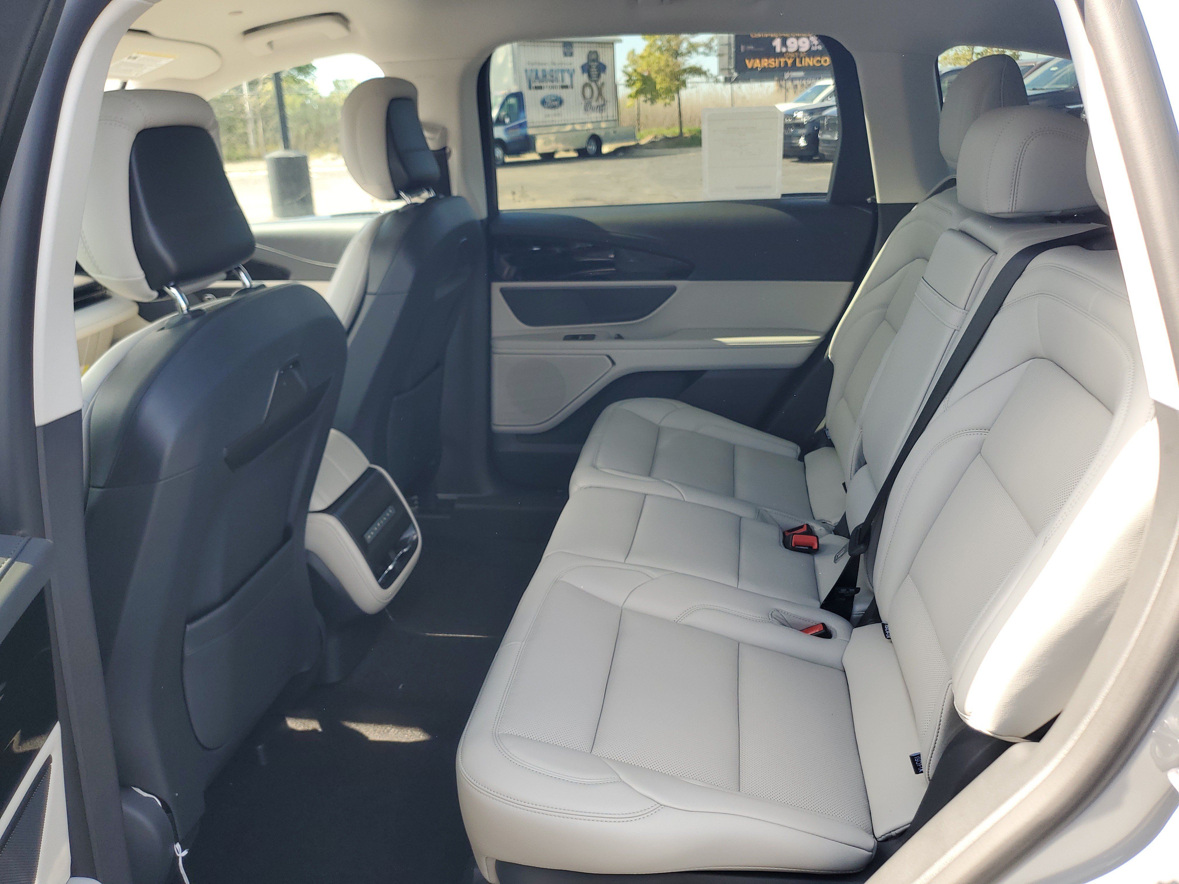 New 2026 Lincoln Nautilus Premier AWD/4WD image 27