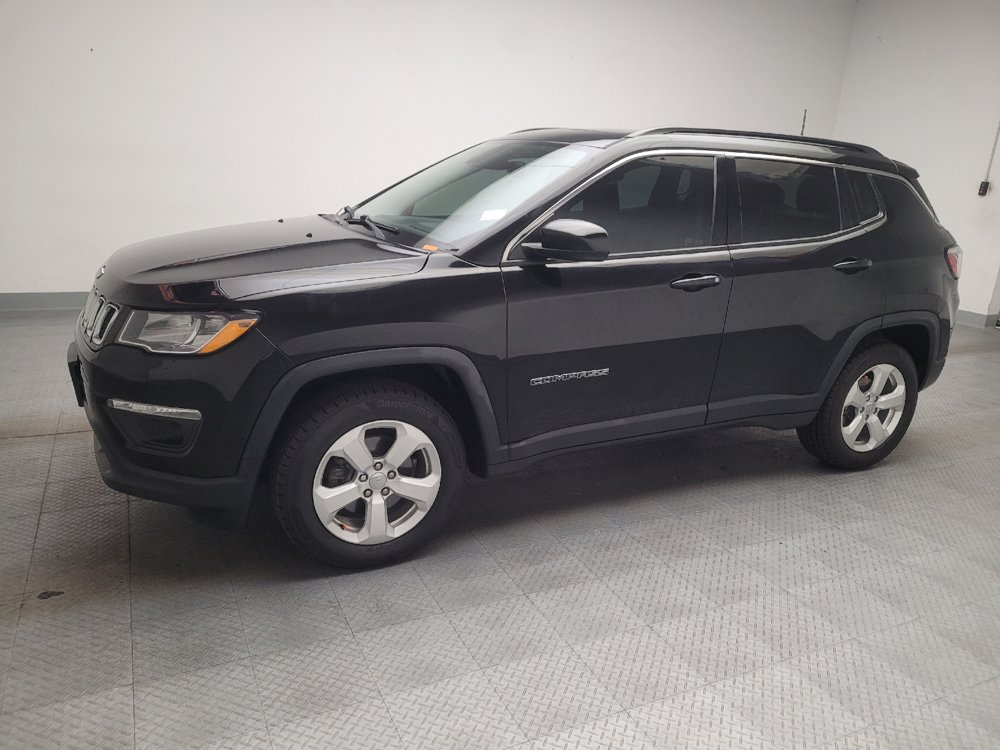 Used 2018 Jeep Compass Latitude w/ Popular Equipment Group AWD/4WD image 2