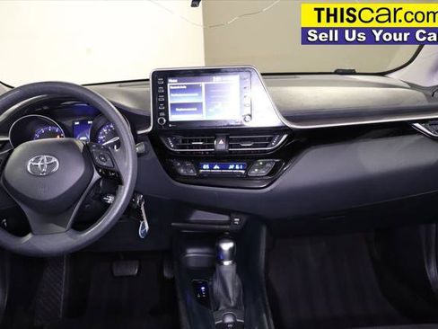 Used 2020 Toyota C-HR LE FWD image 24