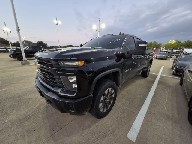 Used 2024 Chevrolet Silverado 2500 Custom w/ Custom Convenience Package AWD/4WD image 3